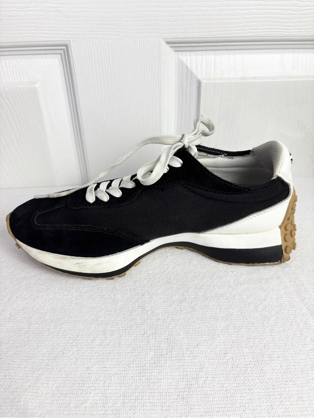 Steve Madden Campo Sneakers Women Size 9.5 Black & White